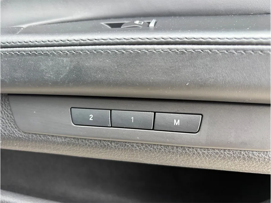 BMW 7 Series photo 48