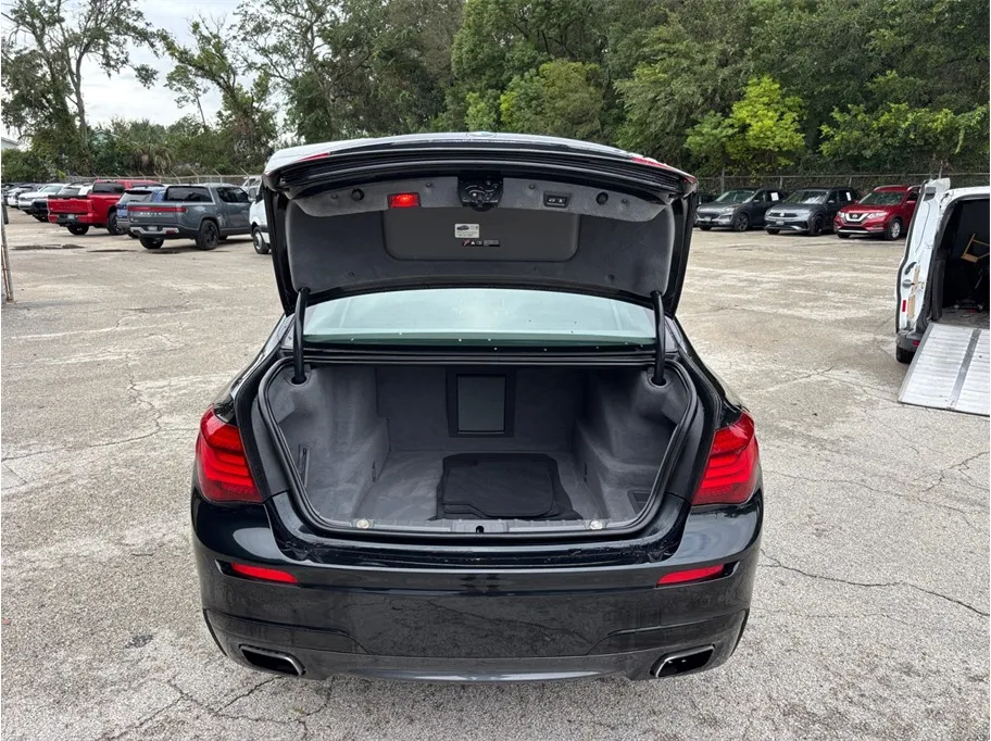 BMW 7 Series photo 50