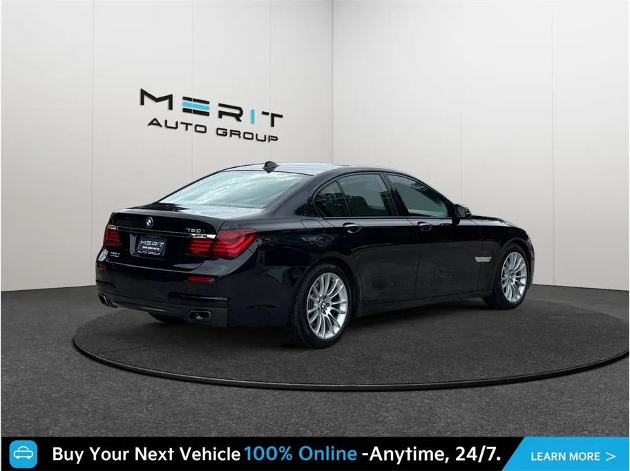BMW 7 Series photo 9