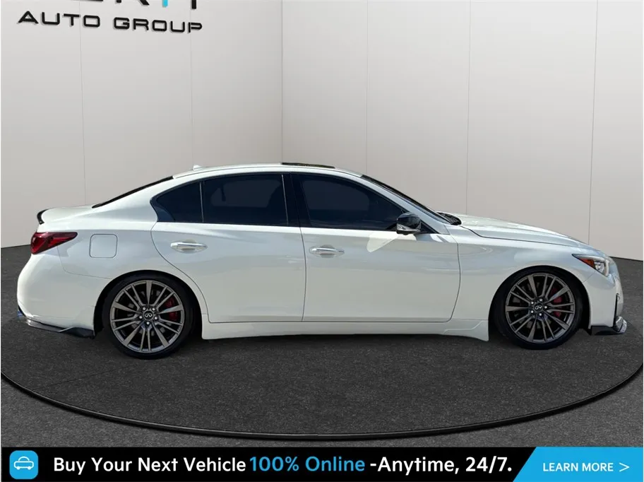 Infiniti Q50 photo 10