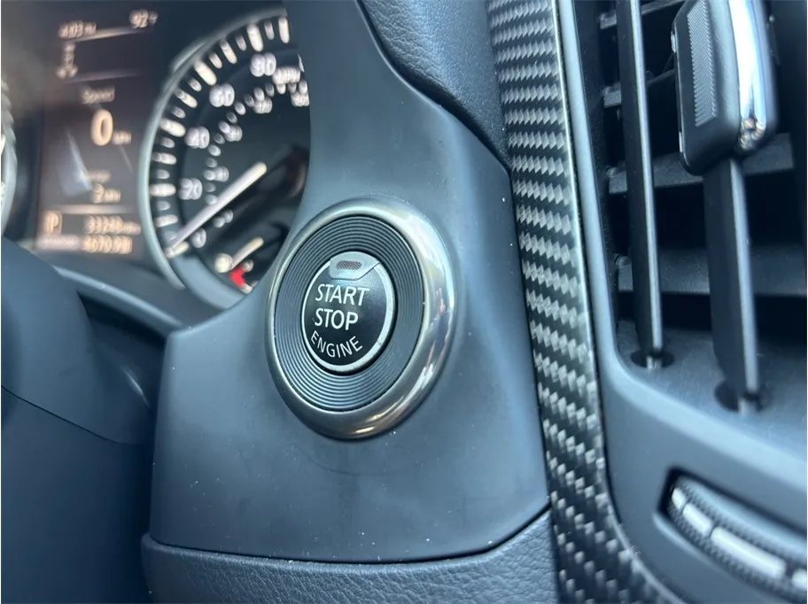 Infiniti Q50 photo 31