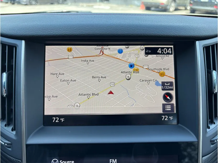 Infiniti Q50 photo 33