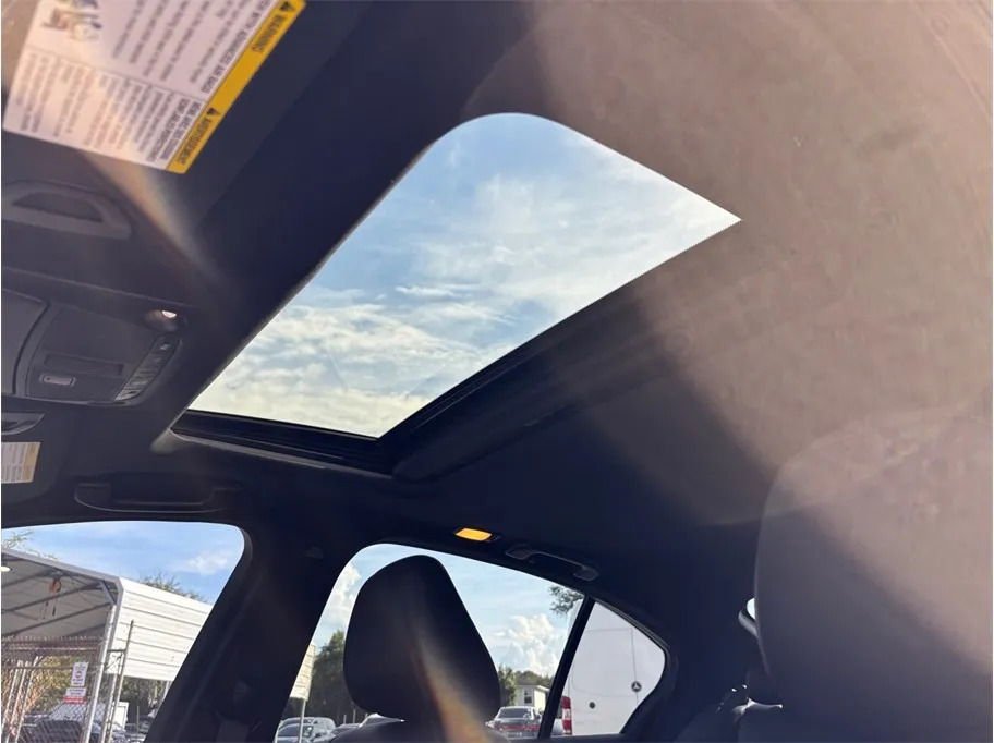 Infiniti Q50 photo 38