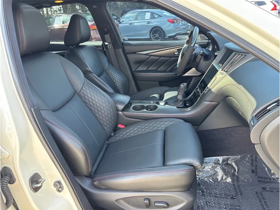 Infiniti Q50 photo 43