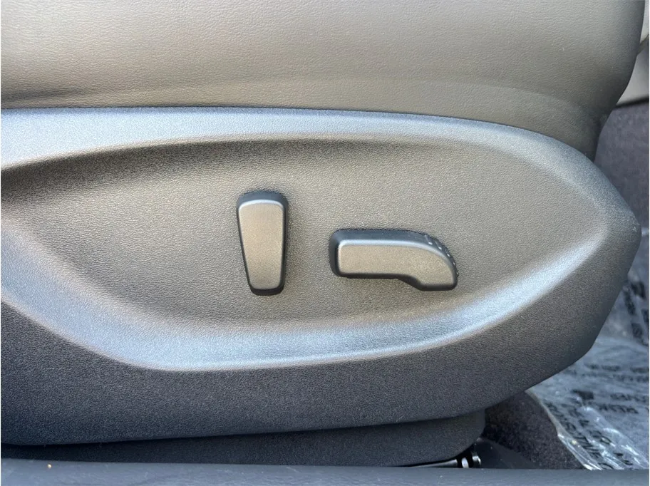 Infiniti Q50 photo 44