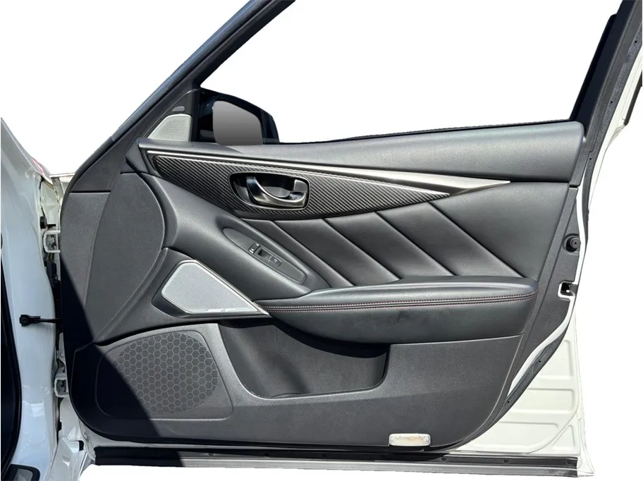 Infiniti Q50 photo 45