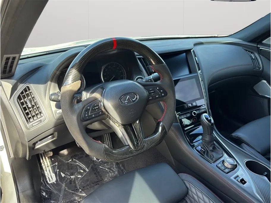 Infiniti Q50 photo 6