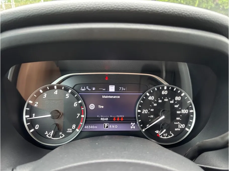 Nissan Titan photo 24