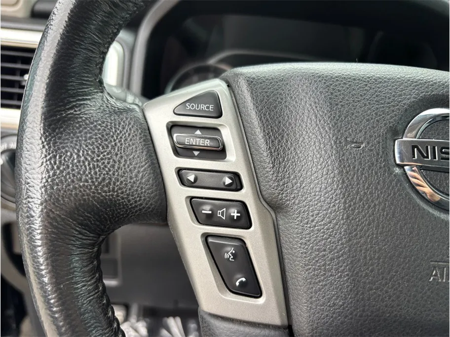 Nissan Titan photo 26