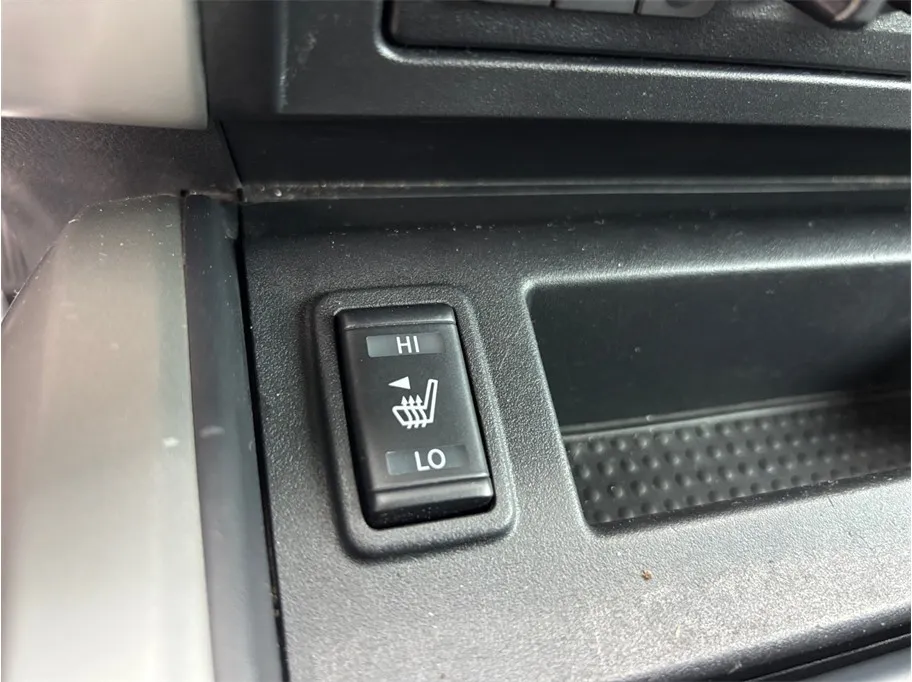 Nissan Titan photo 33