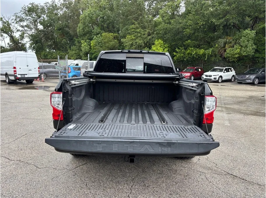 Nissan Titan photo 47