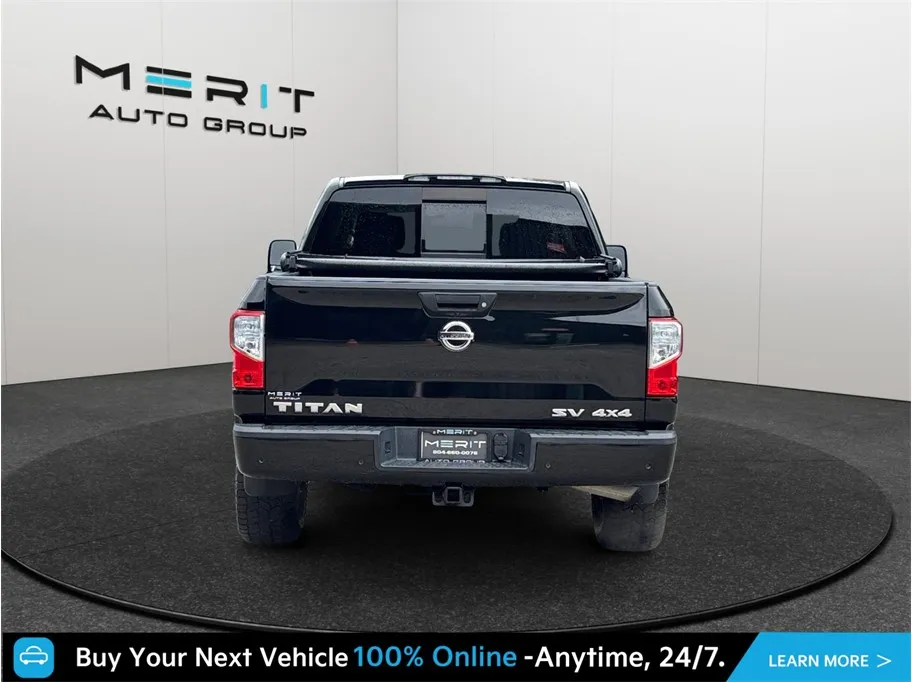 Nissan Titan photo 8