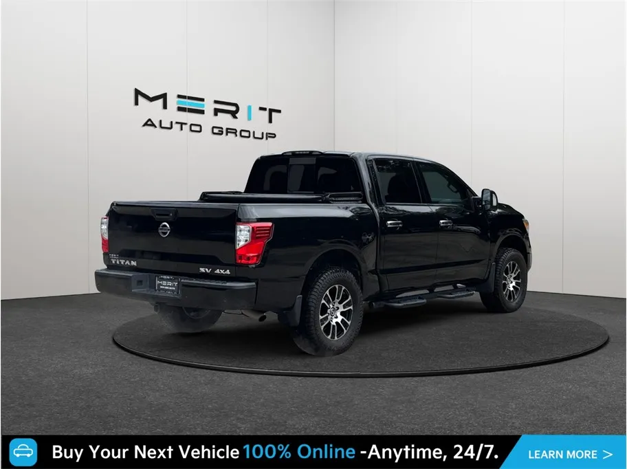 Nissan Titan photo 9