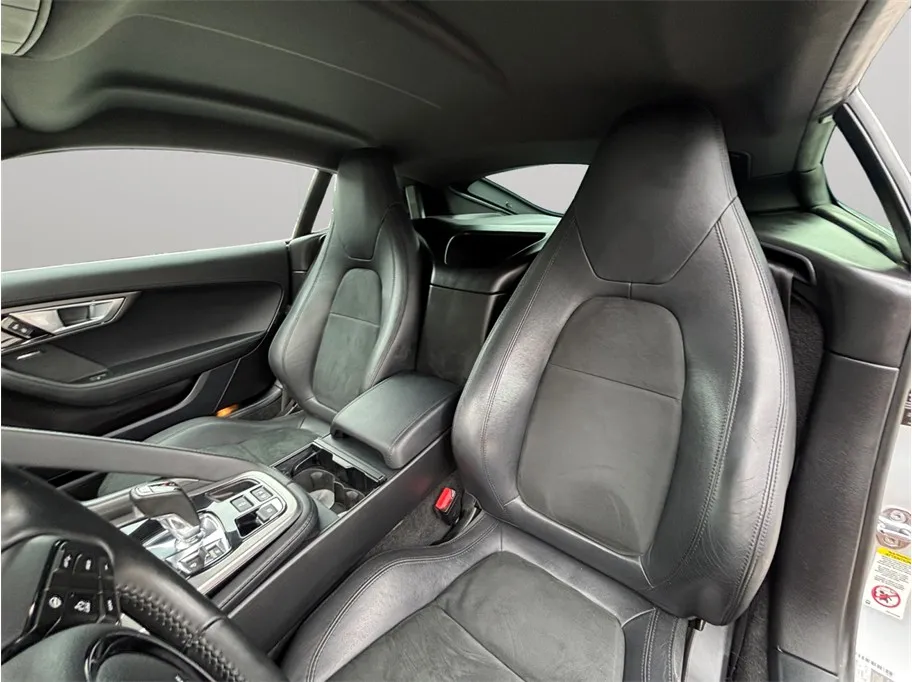 Jaguar F-TYPE photo 16