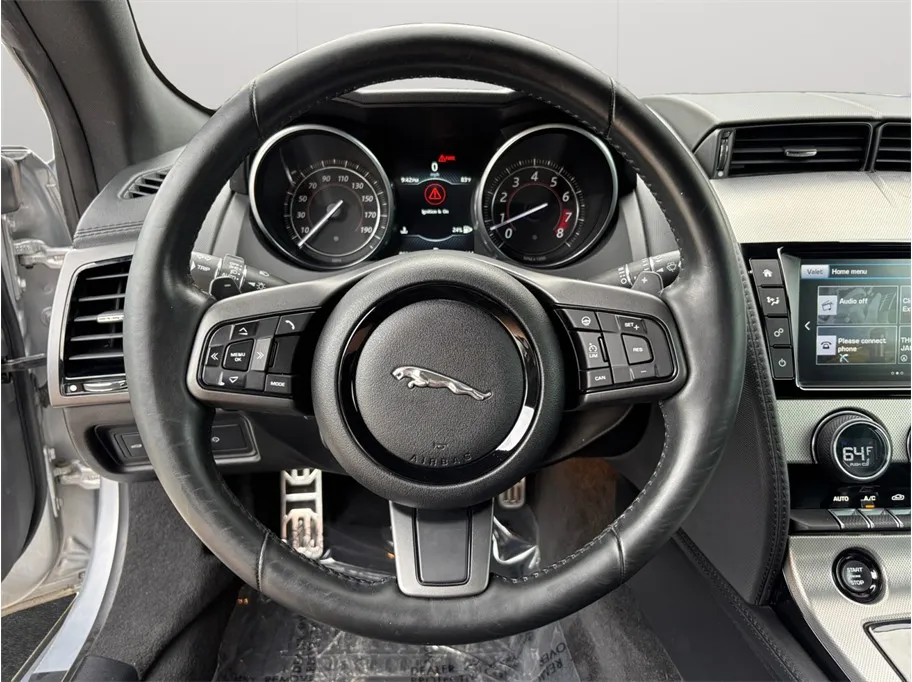 Jaguar F-TYPE photo 23
