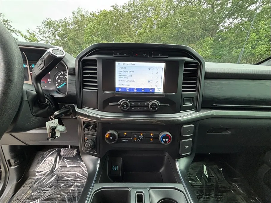 Ford F-150 photo 11