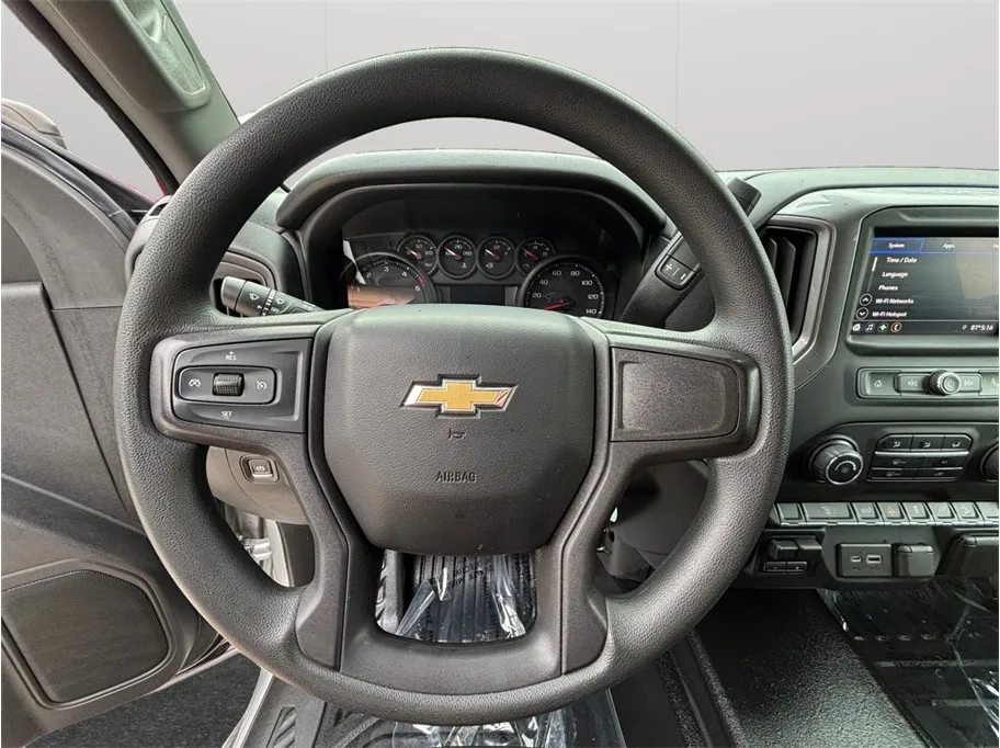 Chevrolet Silverado photo 21