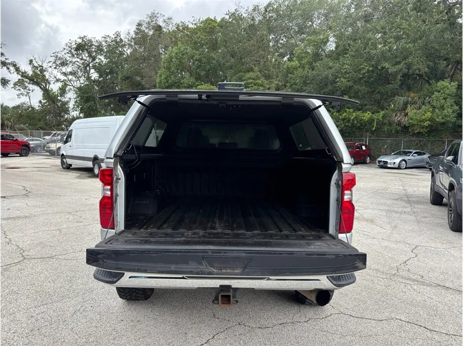 Chevrolet Silverado photo 38