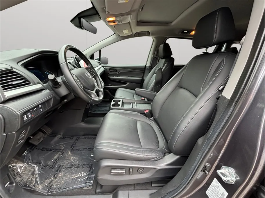 Honda Odyssey photo 2