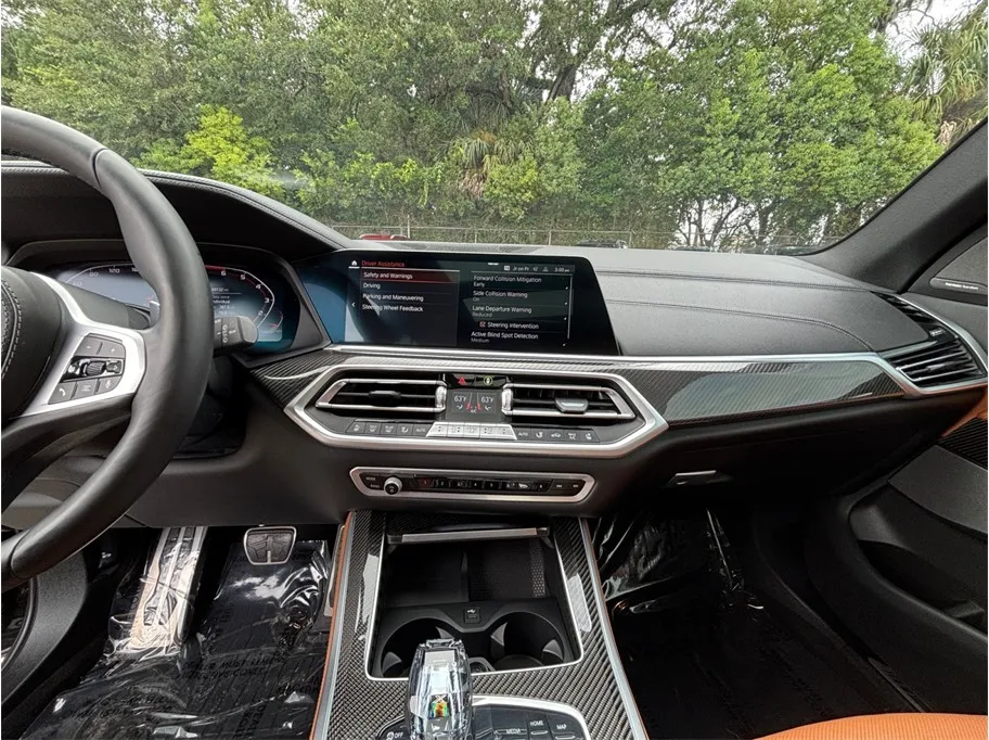 BMW X5 photo 11