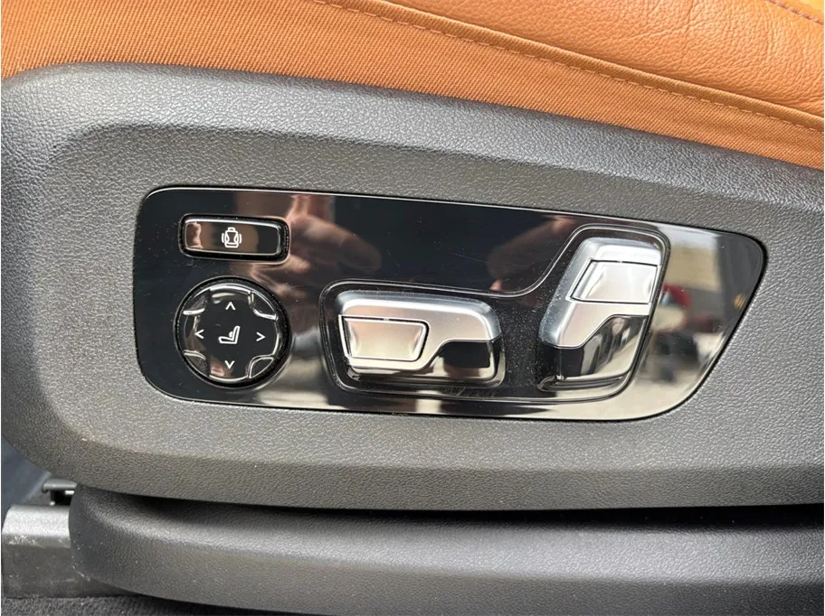 BMW X5 photo 22