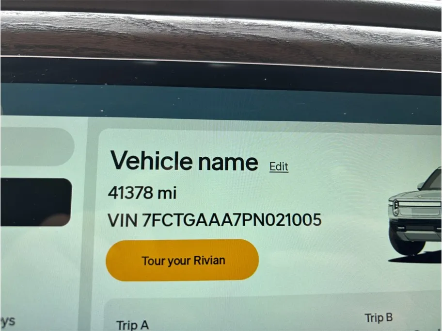 Rivian R1T photo 22