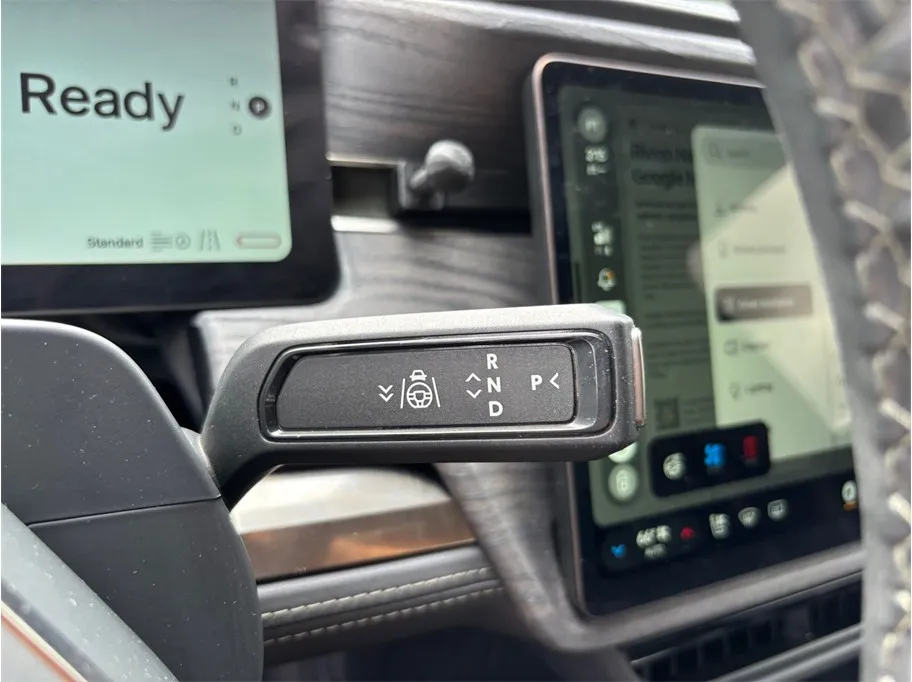 Rivian R1T photo 31