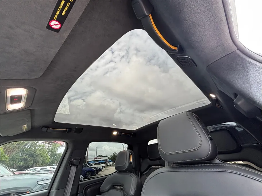 Rivian R1T photo 32