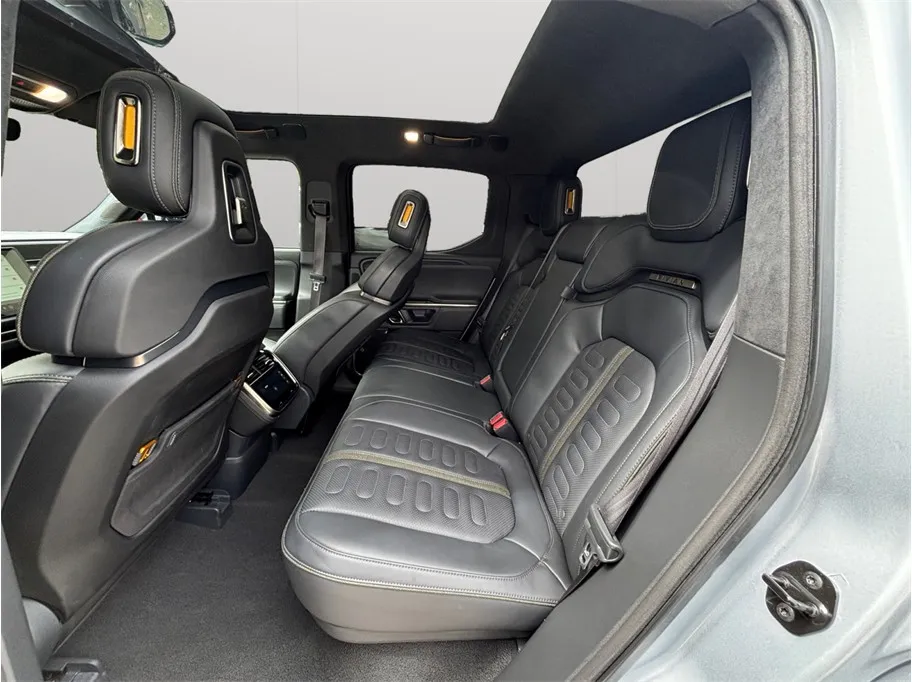 Rivian R1T photo 33