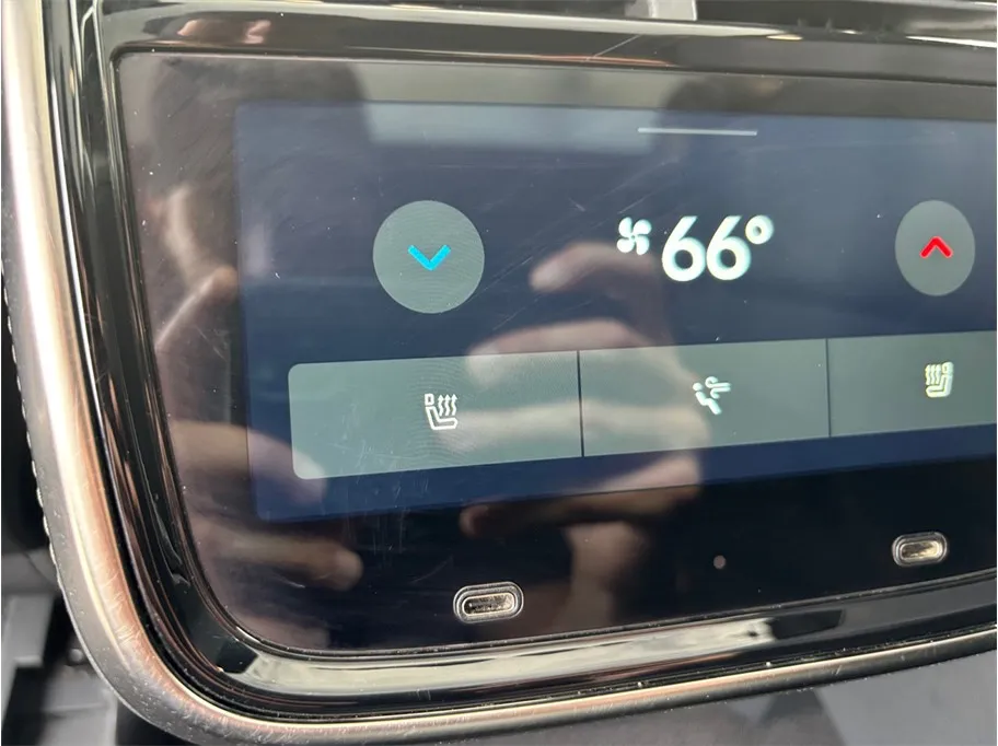 Rivian R1T photo 36