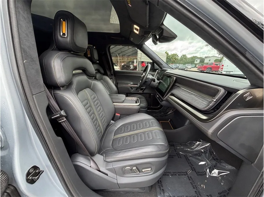 Rivian R1T photo 41