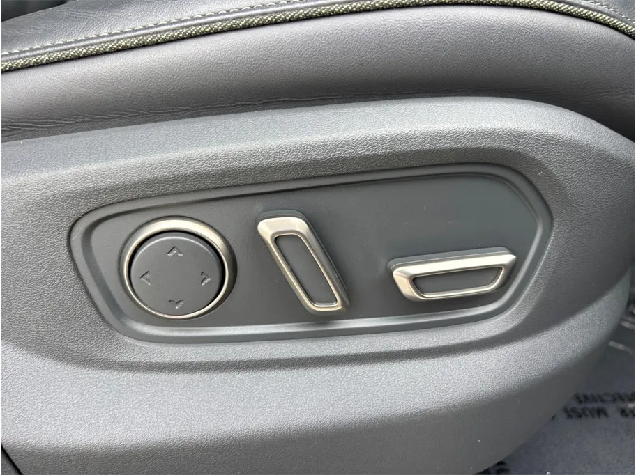 Rivian R1T photo 42