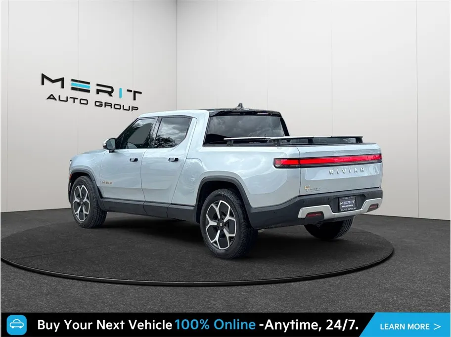 Rivian R1T photo 7
