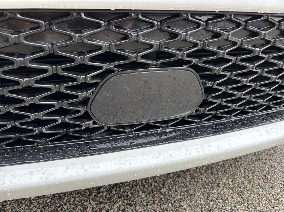 Chrysler Pacifica photo 14