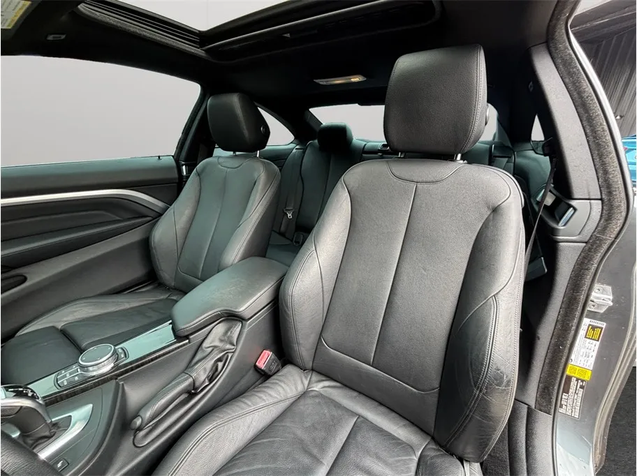 BMW 4 Series photo 17
