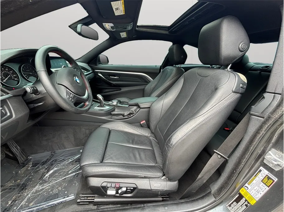 BMW 4 Series photo 2