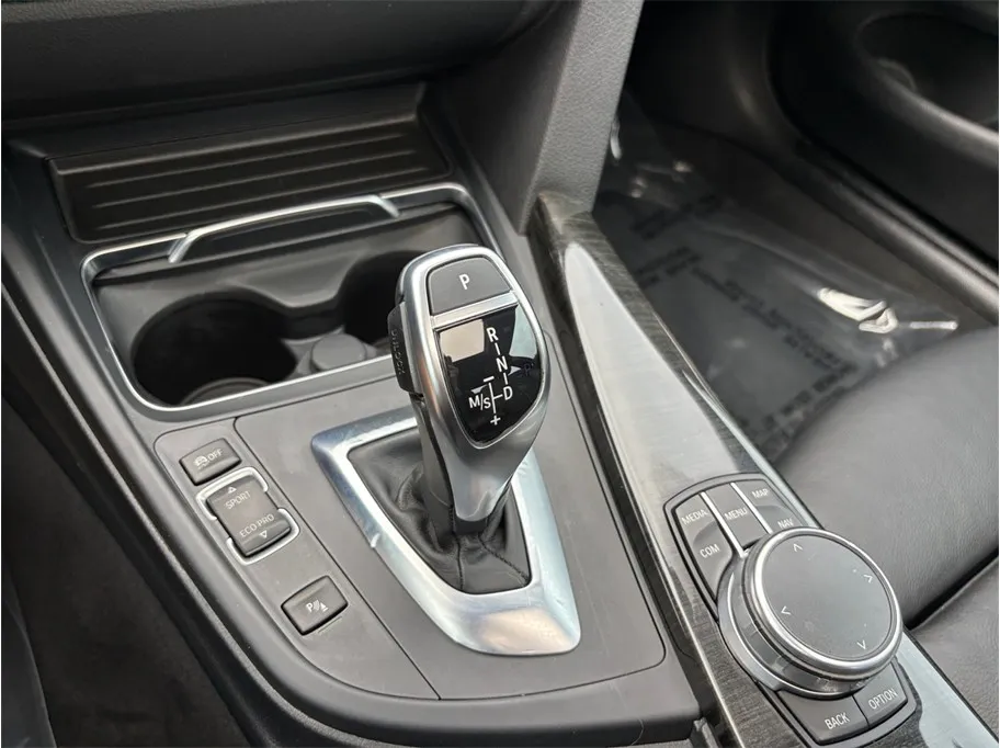 BMW 4 Series photo 33