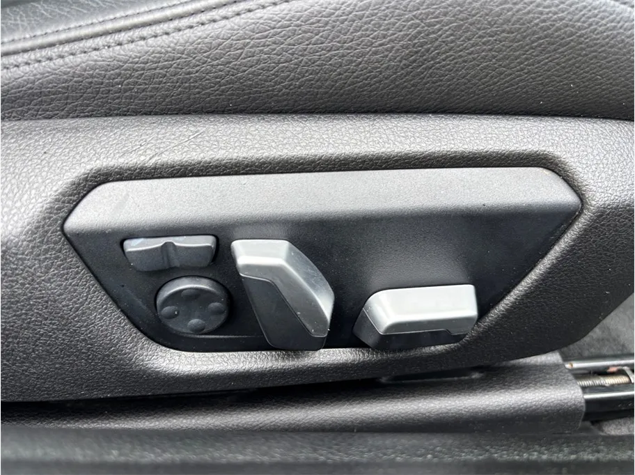 BMW 4 Series photo 39