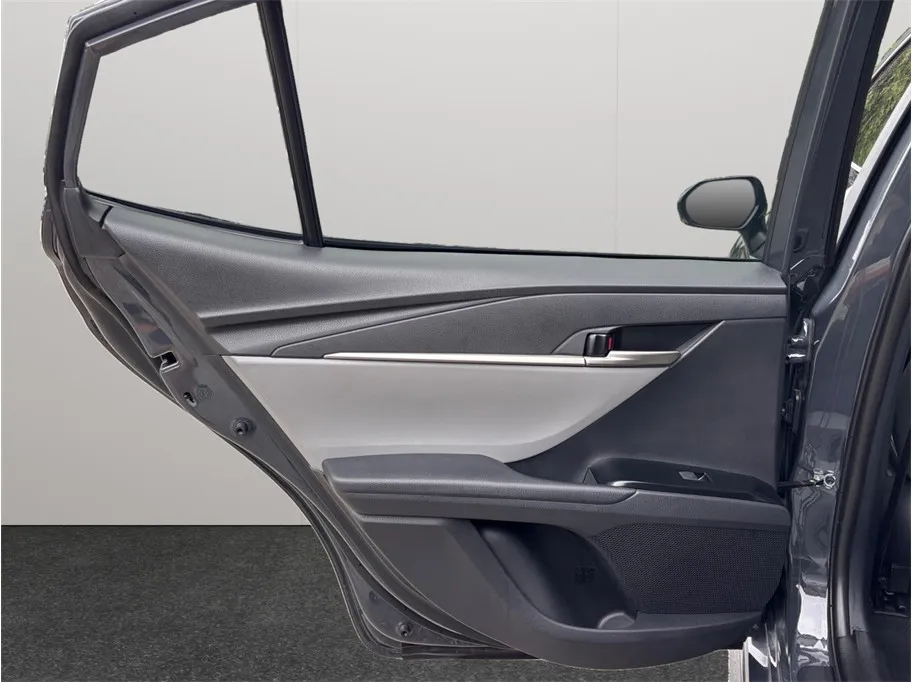 Toyota Camry photo 32