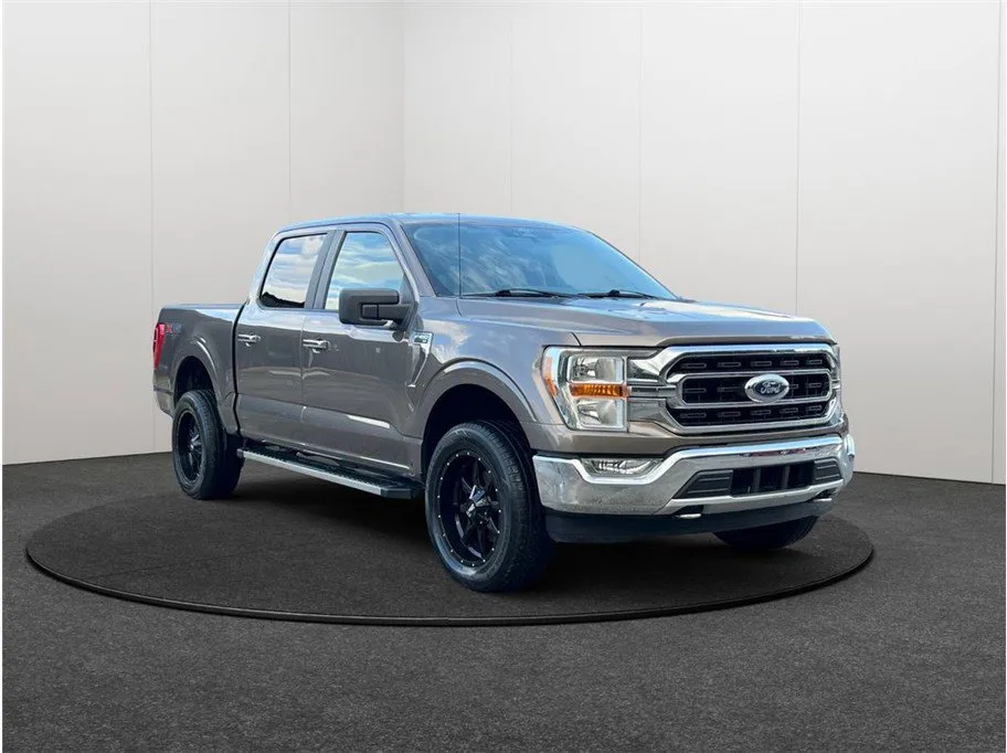 2021 Ford F-150 XLT Pickup 4D 5 1/2 ft for sale in Jacksonville, FL