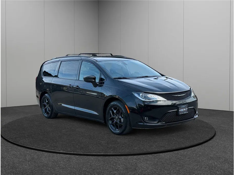 2019 Chrysler Pacifica Touring L Touring L FWD for sale in Jacksonville, FL
