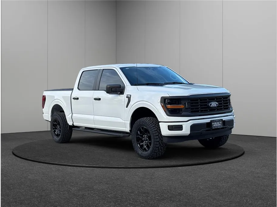 White 2024 Ford F-150 SuperCrew Cab XL Pickup 4D 5 1/2 ft for sale in Jacksonville, FL