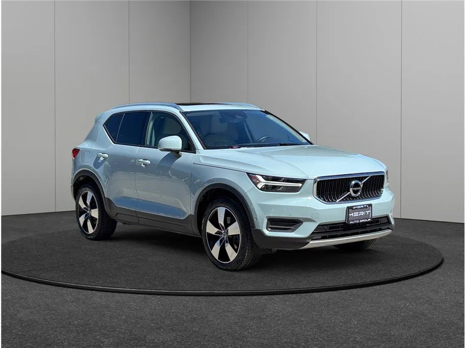 2019 Volvo XC40 T5 Momentum Sport Utility 4D for sale in Jacksonville, FL
