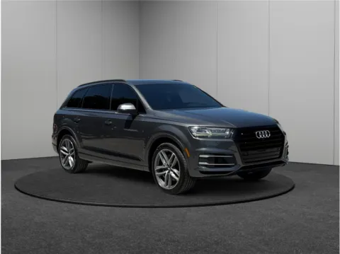 Gray 2018 Audi Q7 3.0T Prestige Sport Utility 4D for sale in Jacksonville, FL