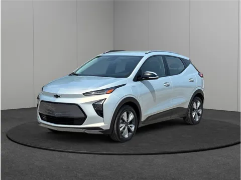 More photos of 2023 Chevrolet Bolt EUV LT Hatchback 4D at Merit Auto Group Atlantic, FL