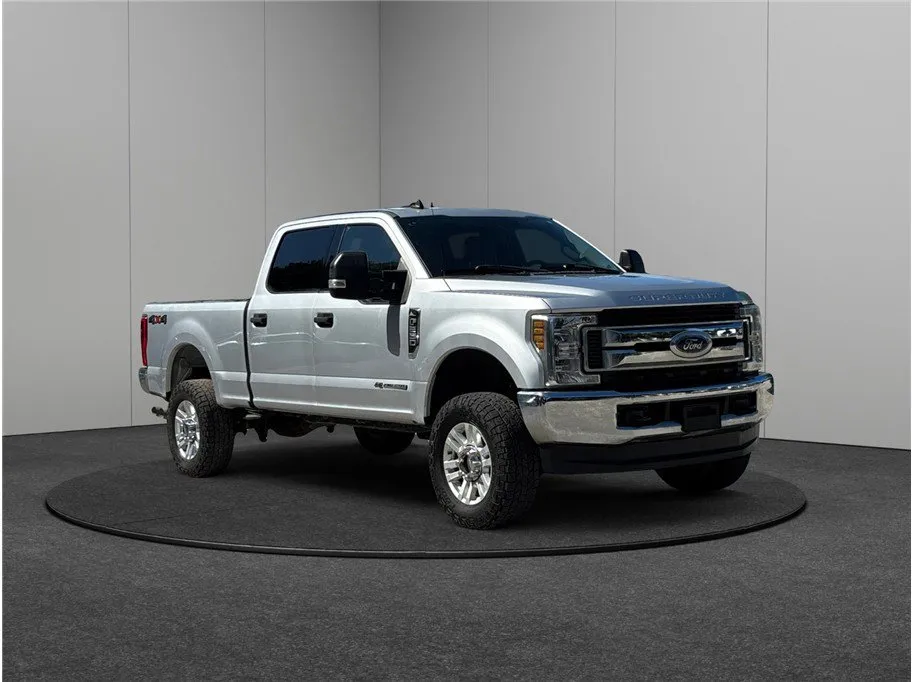 2019 Ford Super Duty F-250 SRW XLT Pickup 4D 6 3/4 ft for sale in Jacksonville, FL