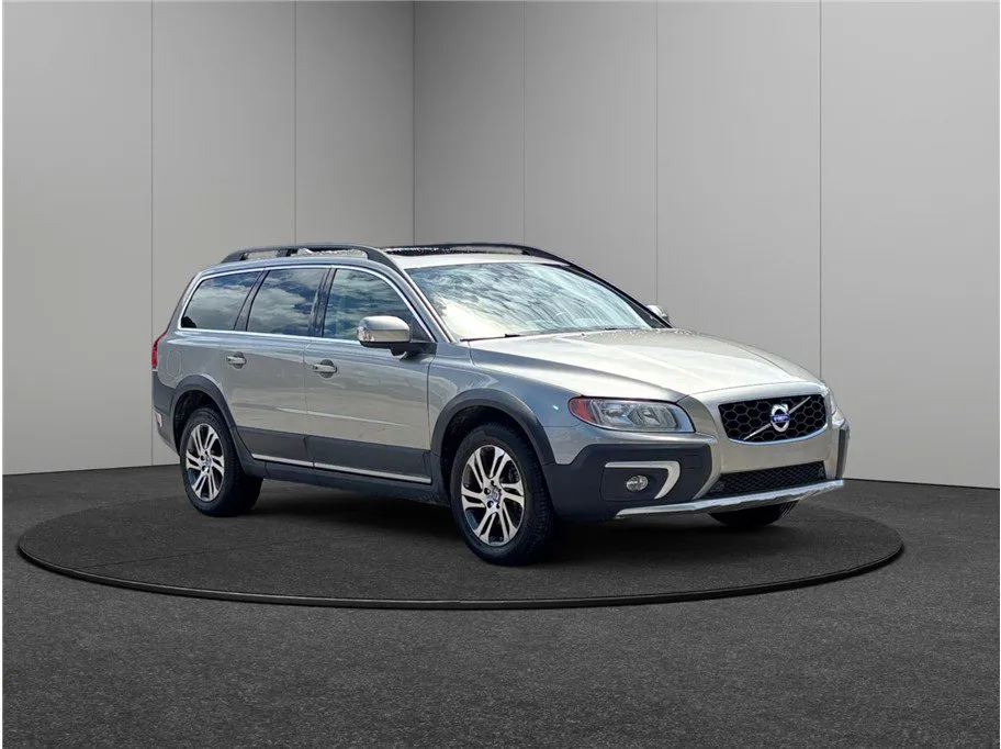 Gray 2015 Volvo XC70 T5 Drive-E Premier for sale in Jacksonville, FL