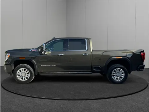 More photos of 2022 GMC Sierra 2500 HD Crew Cab Denali Pickup 4D 6 1/2 ft at Merit Auto Group Atlantic, FL