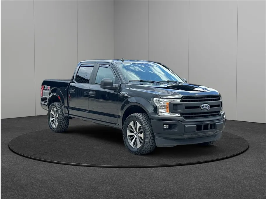 Black 2020 Ford F-150 SuperCrew Cab XL Pickup 4D 5 1/2 ft for sale in Jacksonville, FL