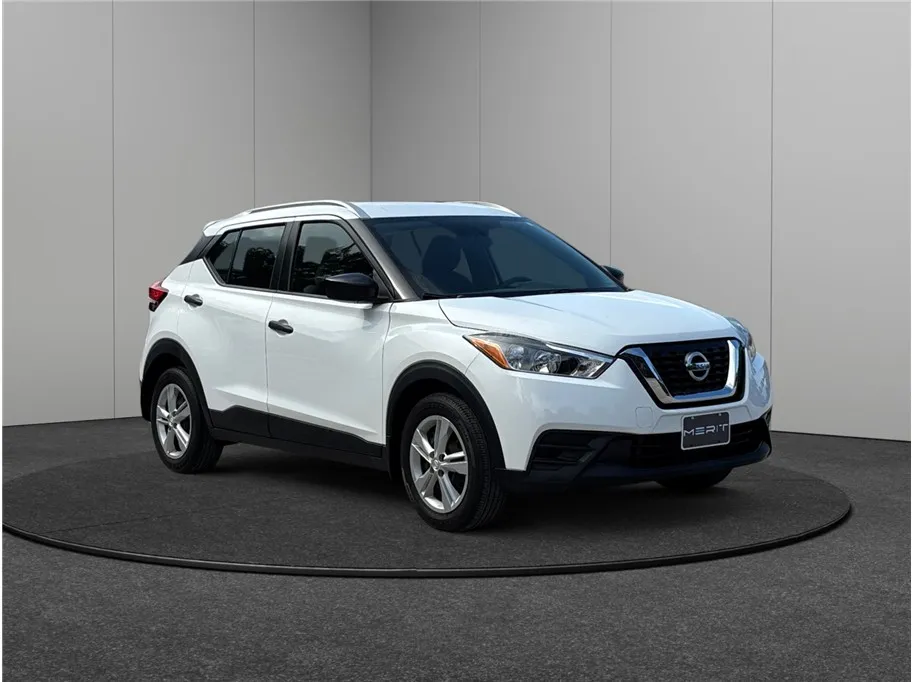 White 2019 Nissan Kicks S Sport Utility 4D for sale in Jacksonville, FL